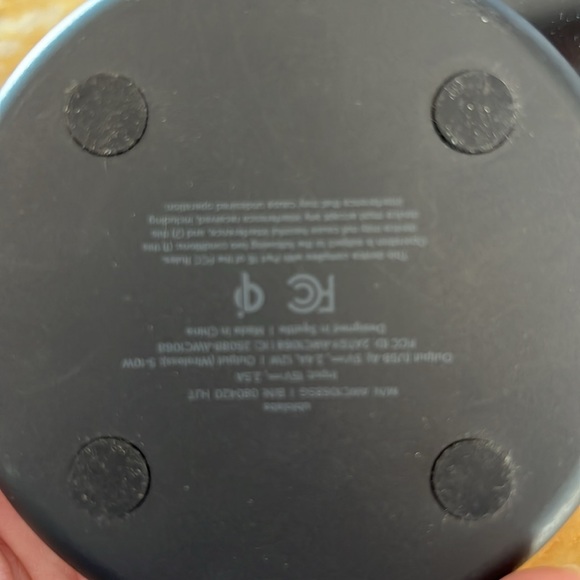 Wireless Charging Pads Ubiolabs - Picture 3 of 6